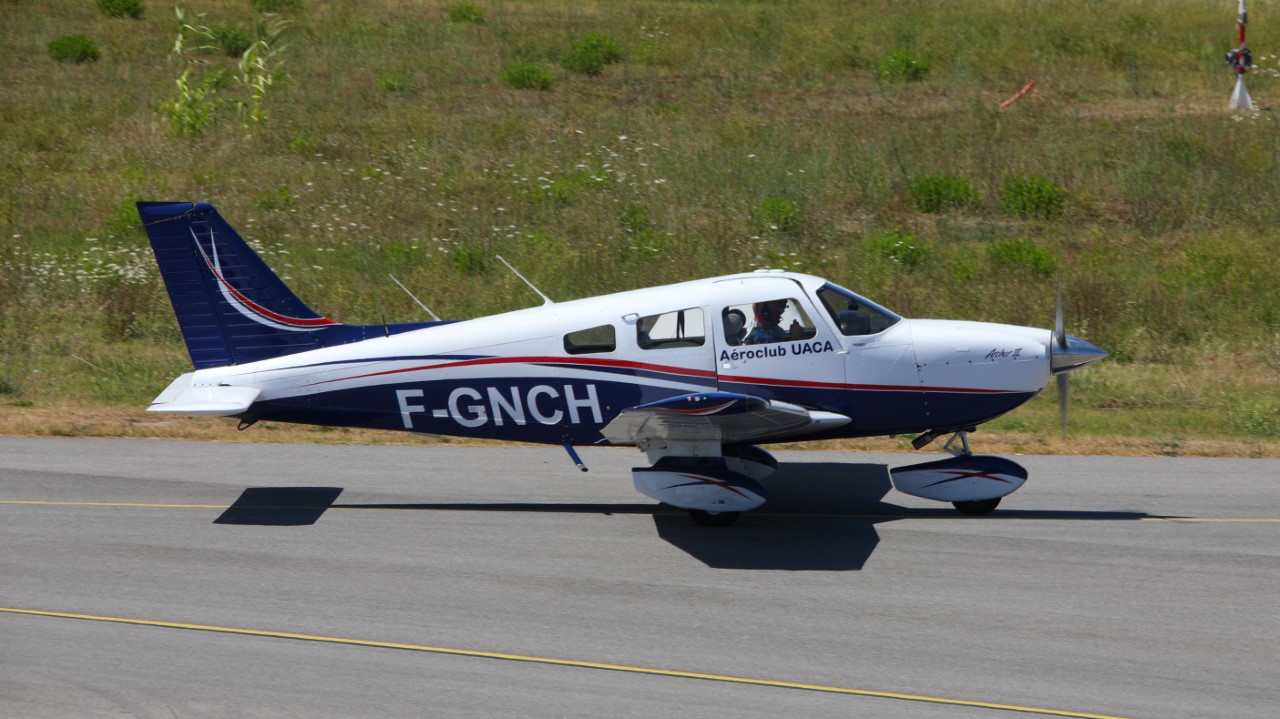 F-GNCH — vue extérieure